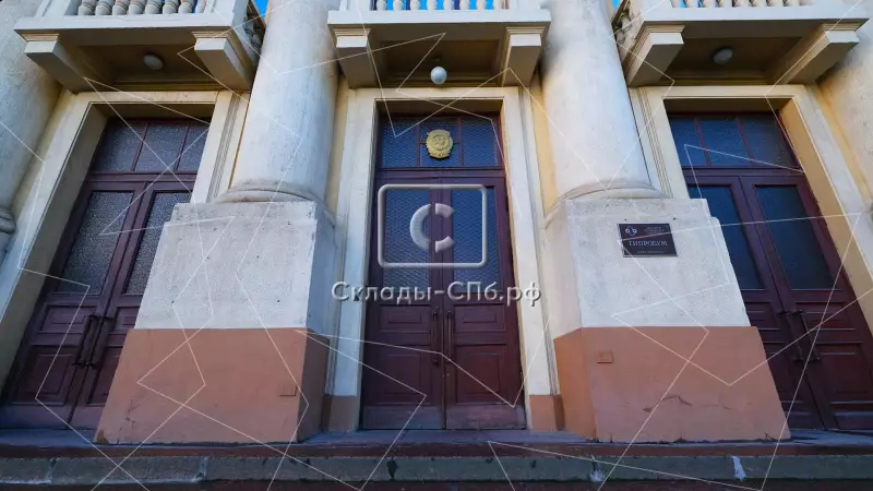 3. Входная группа с фасада