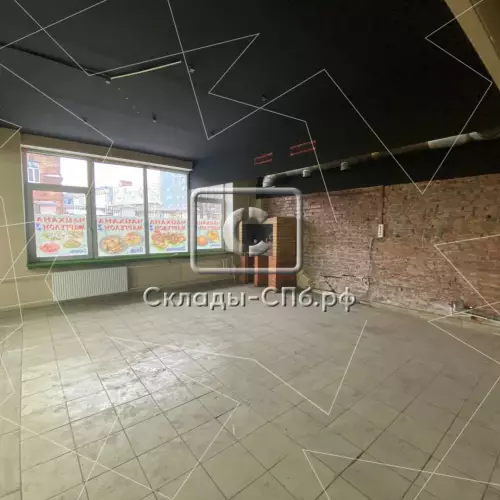 Аренда торгового помещения 131.1 кв.метров, 1 этаж